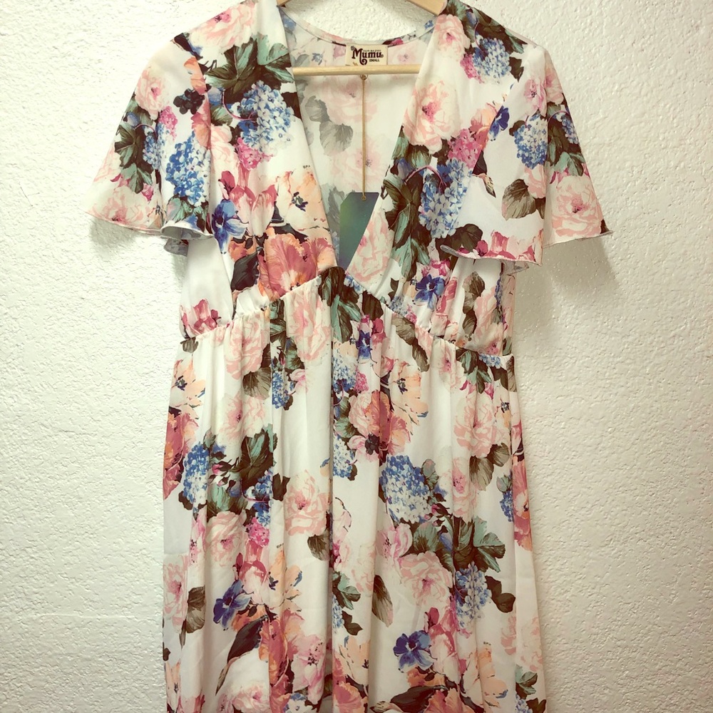 Show me your mumu mini dress in floral size small